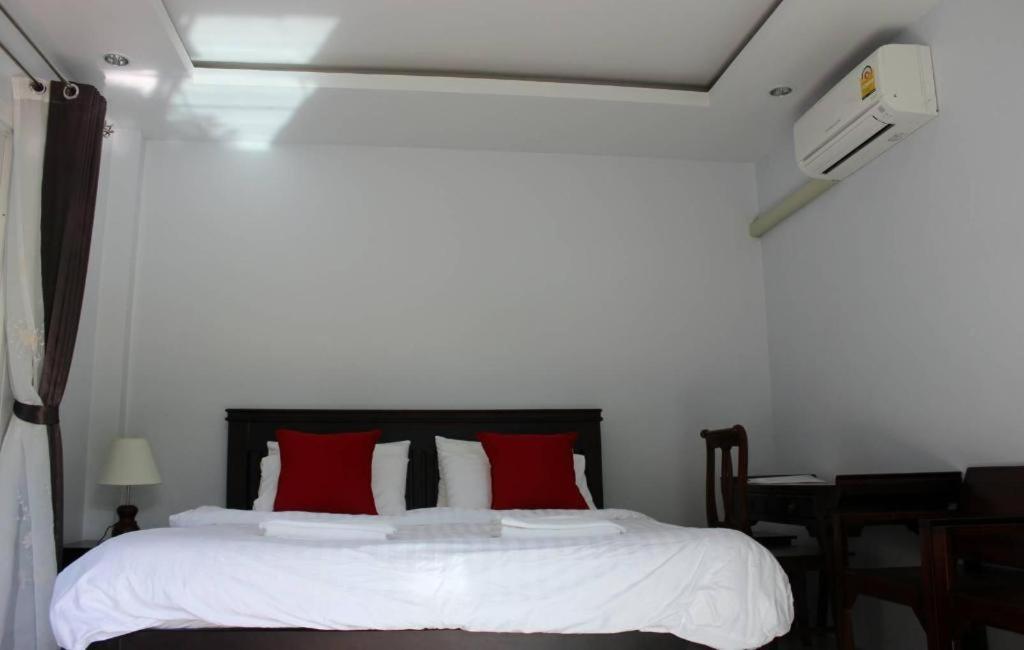 Rommai Rimnaam Resort Ranong Kültér fotó