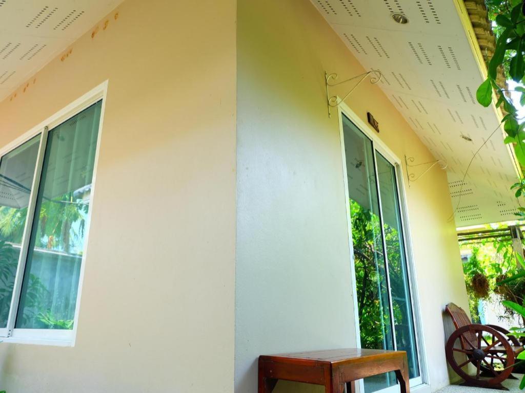 Rommai Rimnaam Resort Ranong Kültér fotó