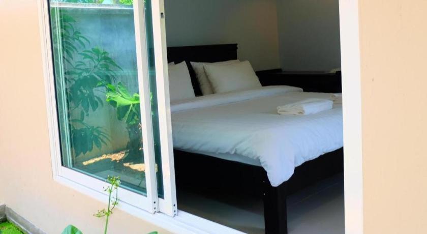 Rommai Rimnaam Resort Ranong Kültér fotó